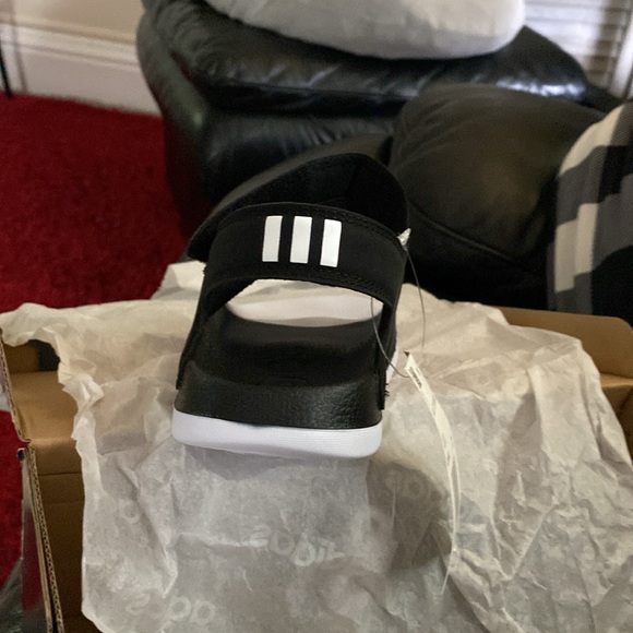 Sandals - Picture 3 of 8